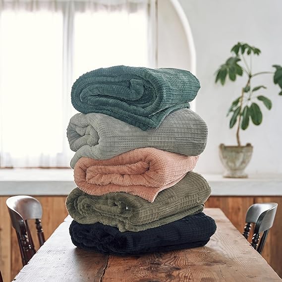 Heated Blanket – Electric Throw with Adjustable Settings